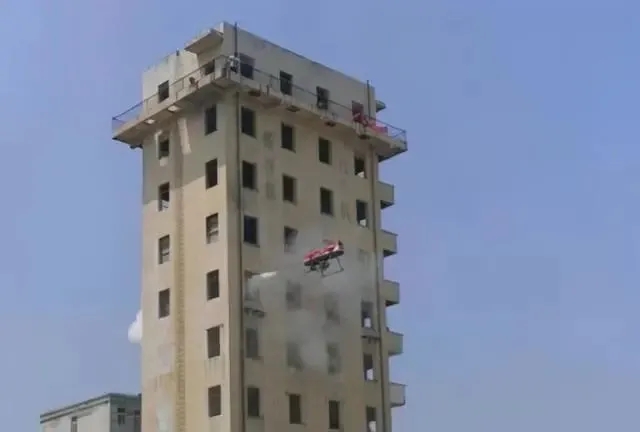 100米以上高層建筑消防,旋翼無人機實現了(圖2)